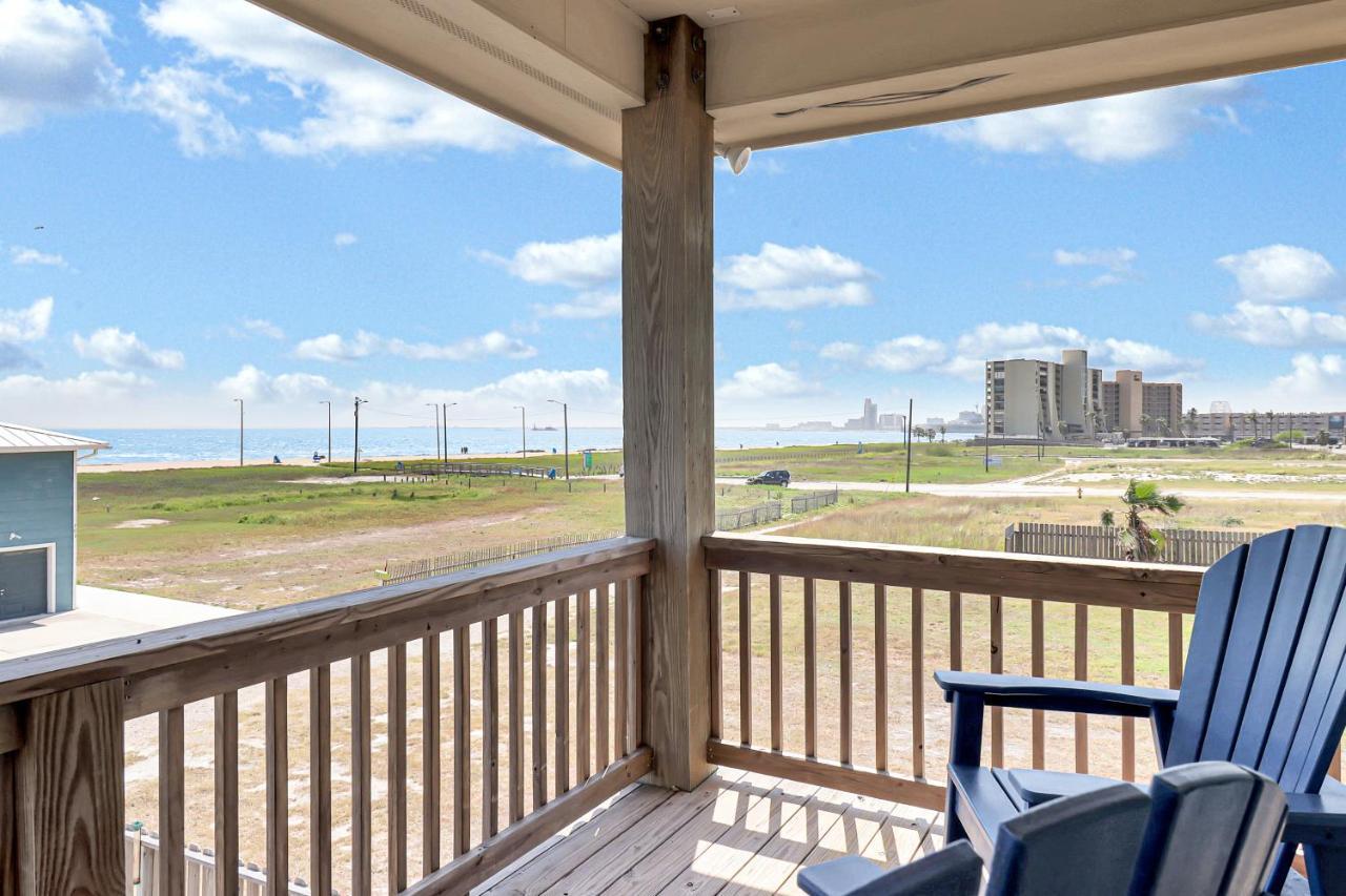 The Blue Pelican Corpus Christi Exterior photo